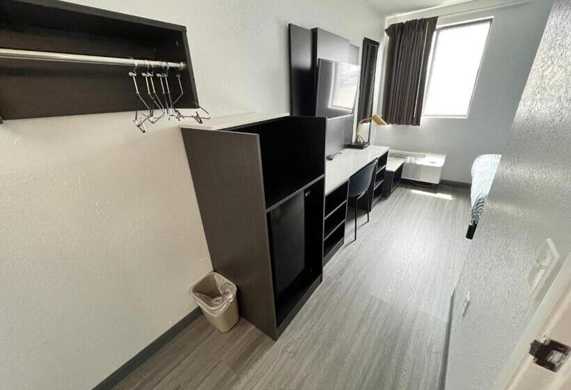 Номер Стандарт Адаптированный для Инвалидов, Motel 6council Bluffs, Ia  Omaha East