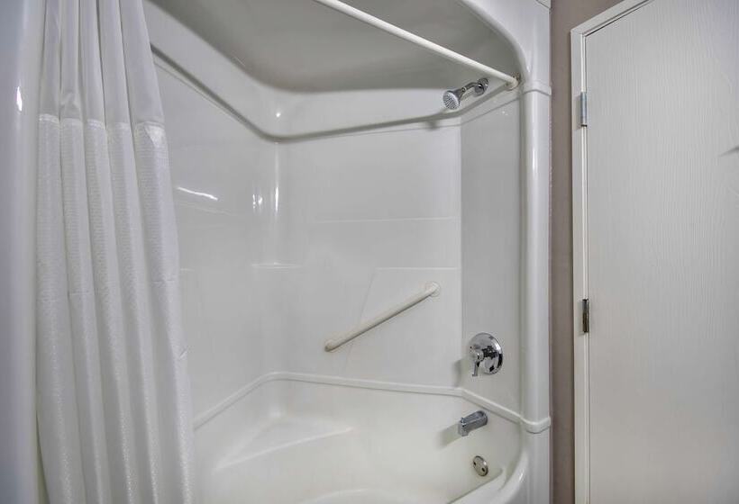 غرفه قياسيه سريرين مزدوجين, Motel 6harlingen, Tx