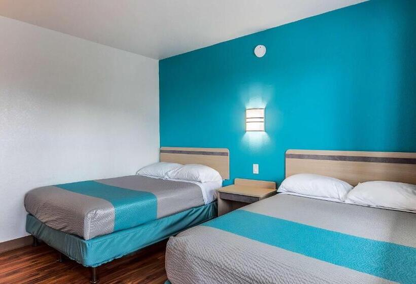 四人标准间, Motel 6janesville, Wi