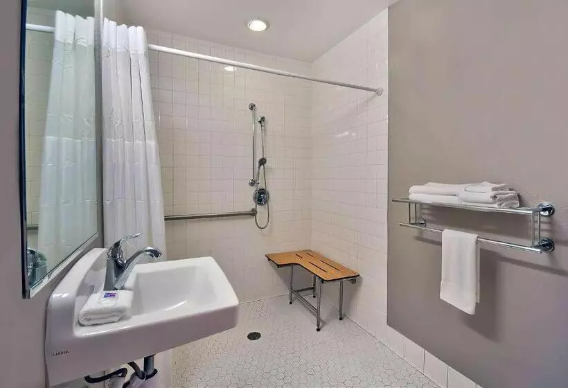 اتاق استاندارد برای معلولان, Motel 6palmdale, Ca