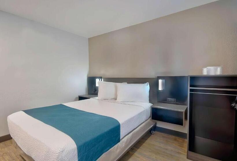 חדר סטנדרט מותאם לאדם עם מוגבלויות, Motel 6palmdale, Ca