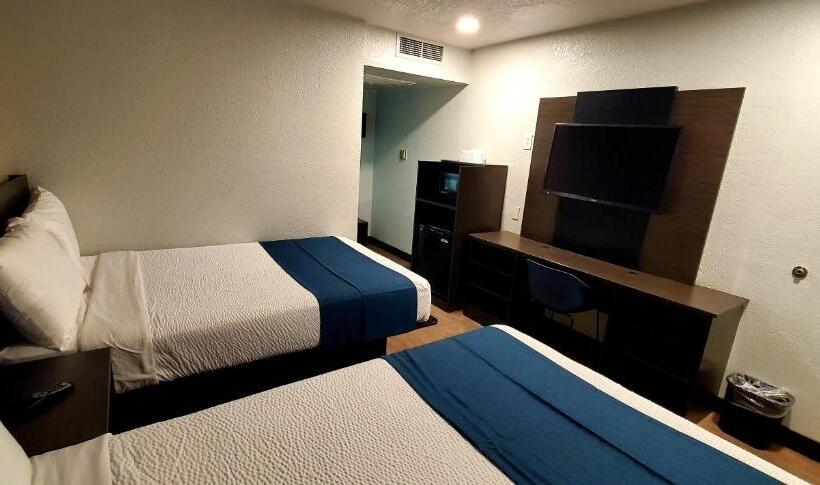 חדר דלוקס לארבעה, Motel 6palmdale, Ca