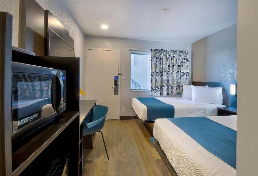 חדר דלוקס לארבעה, Motel 6palmdale, Ca