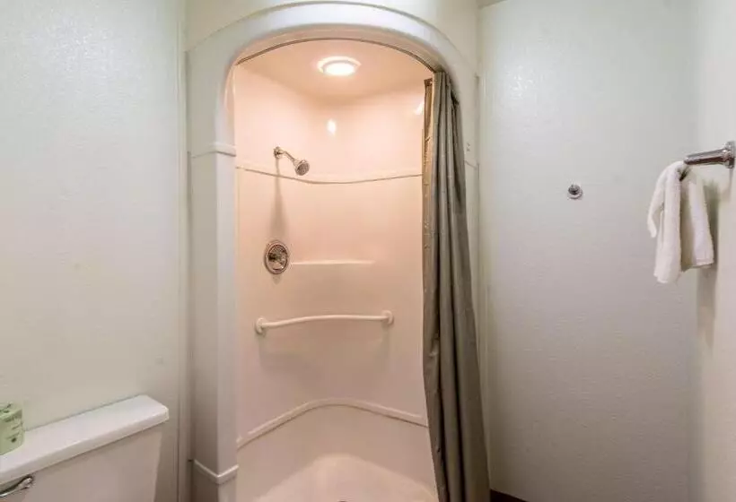 デラックスルーム, Motel 6 Redding, Ca  North