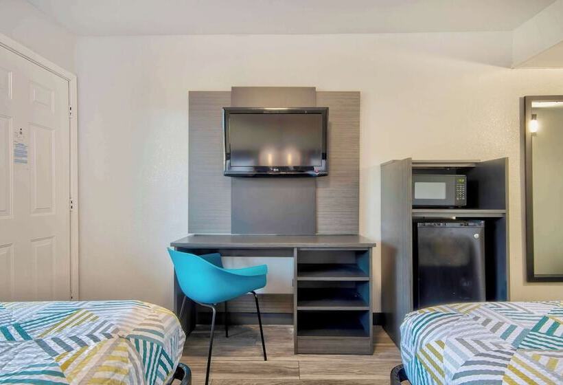 Номер Стандарт 2 Двуспальные Кровати, Motel 6 Russellville, Ar