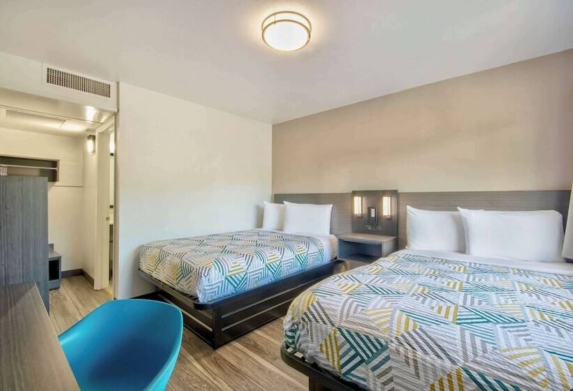 غرفه قياسيه سريرين مزدوجين, Motel 6 Russellville, Ar