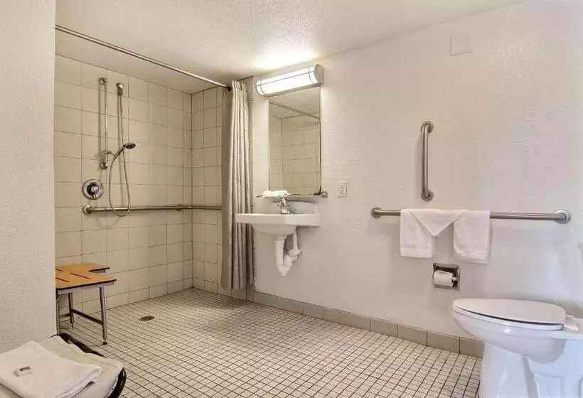 身障者適用スタンダードルーム, Motel 6 San Angelo, Tx