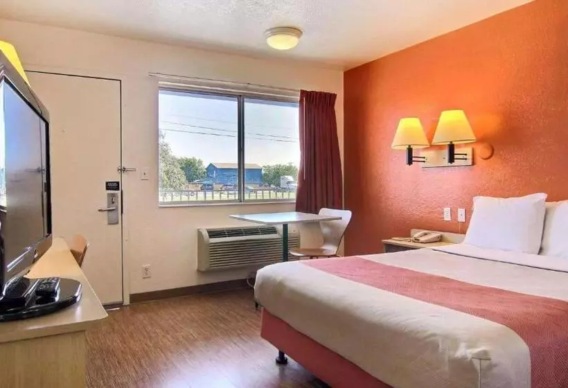 身障者適用スタンダードルーム, Motel 6 San Angelo, Tx
