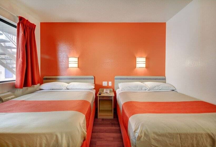 带2个双人床的标准工作室, Motel 6southington, Ct  Hartford