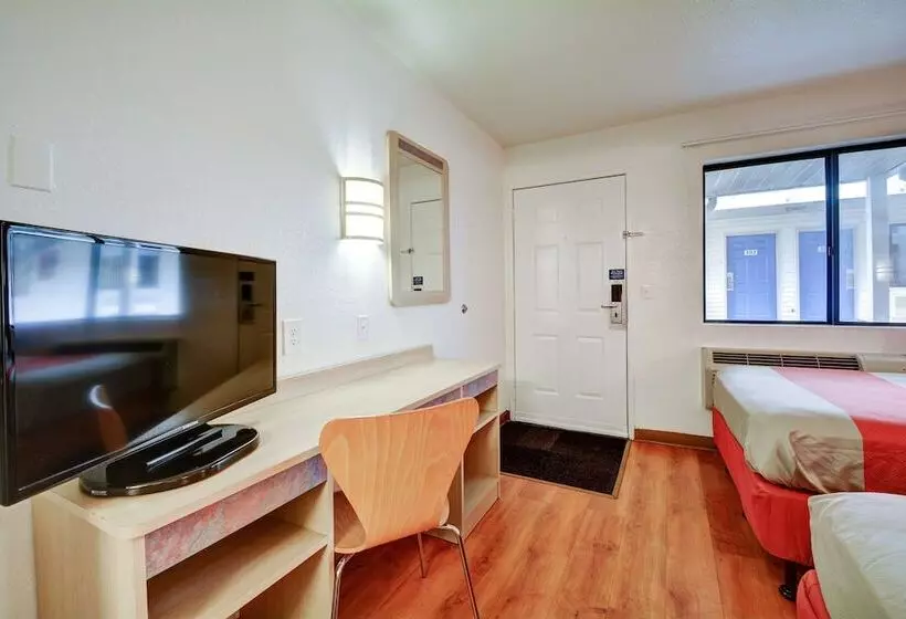 ２ダブルベッドのスタンダードルーム, Motel 6southington, Ct  Hartford