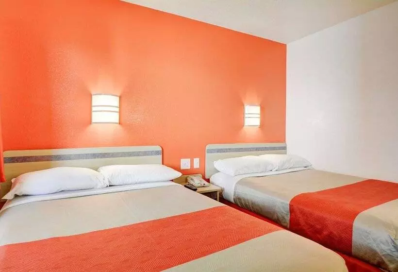 ２ダブルベッドのスタンダードルーム, Motel 6southington, Ct  Hartford