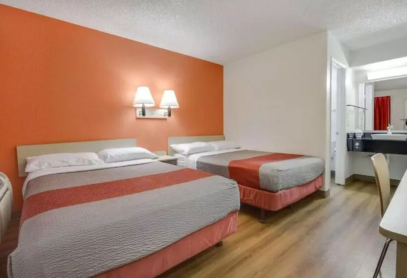 エコノミー4人部屋, Motel 6tempe, Az Broadway Asu