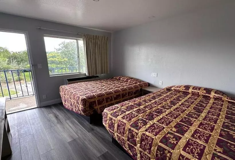 ２ダブルベッドのスタンダードルーム, Xpress Inn & Extended Stays