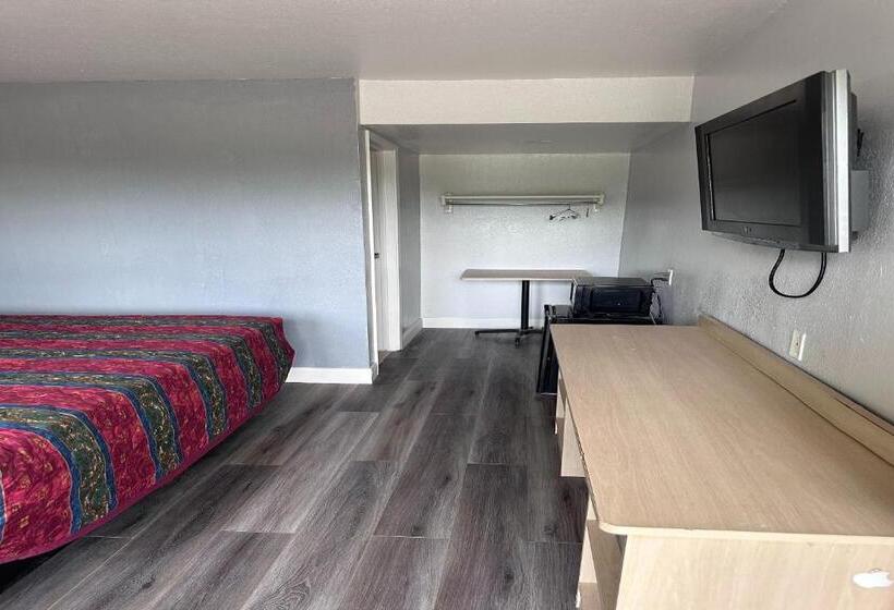 Номер Стандарт Кровать Кинг Адаптированный для Инвалидов, Xpress Inn & Extended Stays