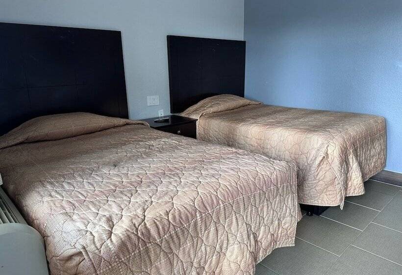 Номер Стандарт 2 Двуспальные Кровати, Xpress Inn & Extended Stays