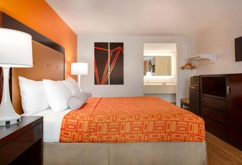 身障者適用キングサイズベッドルーム, Howard Johnson By Wyndham Harrisonburg