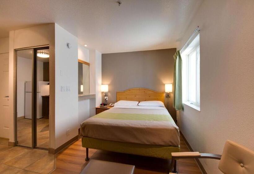 חדר סטנדרט מותאם לאדם עם מוגבלויות, Studio 6brownsville, Tx