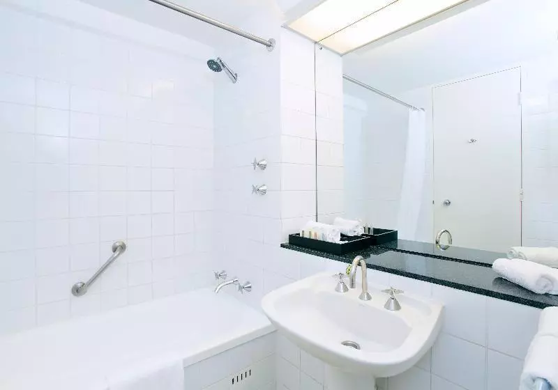 身障者適用キングサイズベッドルーム, Travelodge By Wyndham Fayetteville