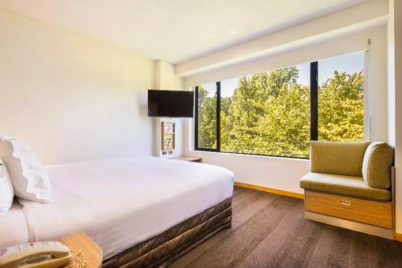 身障者適用キングサイズベッドルーム, Travelodge By Wyndham Fayetteville