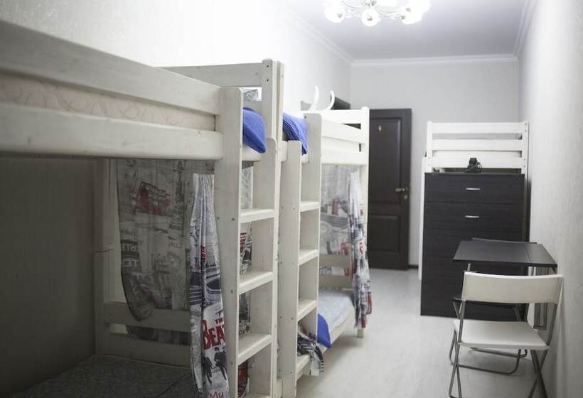ルームシェアのワンベッド, Piterstay Hostel