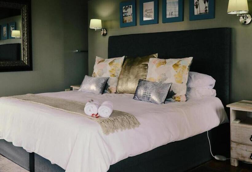 חדר דלוקס עם מיטת קינג, Sea Whisper Guest House