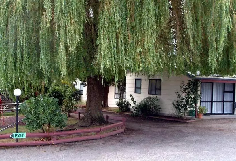 Huoneisto 1 Makuuhuone, Camellia Court Family Motel