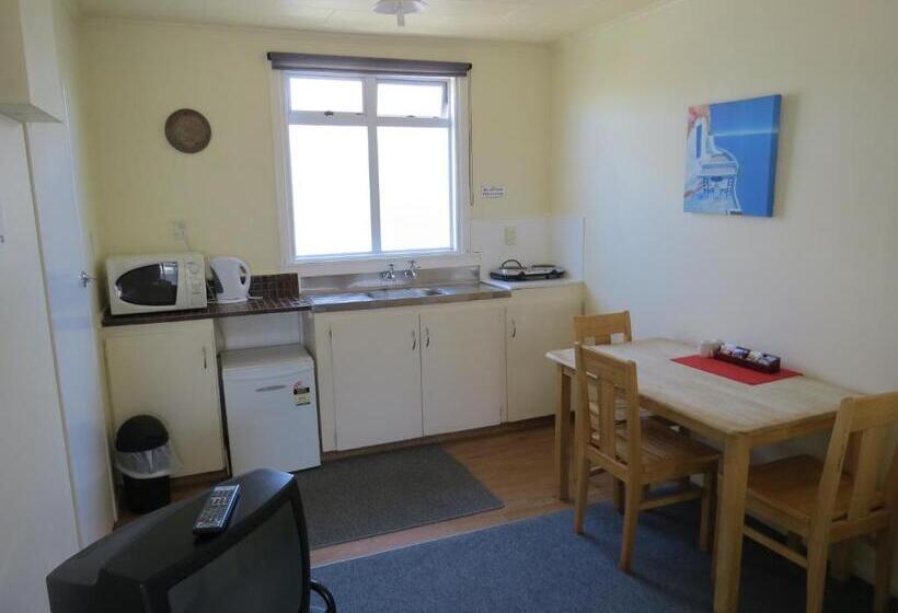 חדר סטודיו סטנדרד, Camellia Court Family Motel