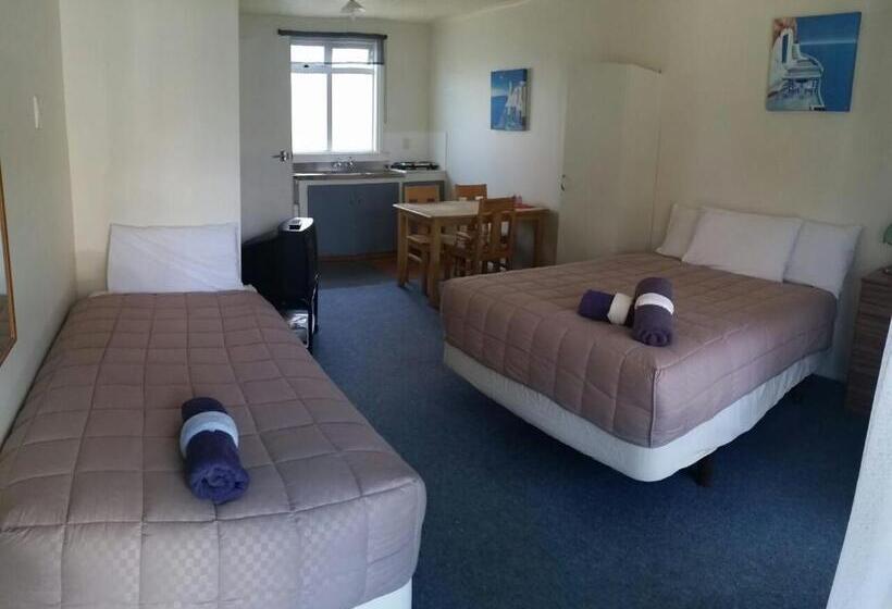 חדר סטודיו סטנדרד, Camellia Court Family Motel