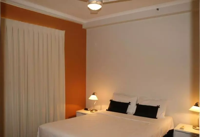 バルコニー付２ベッドルームアパートメント, Frisco Apartments