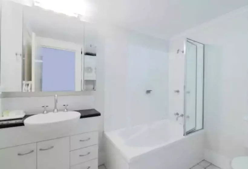 バルコニー付２ベッドルームアパートメント, Frisco Apartments