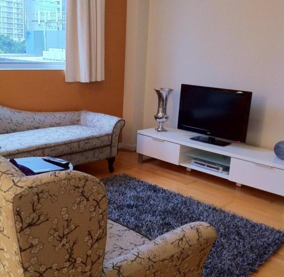 إستوديو قياسى, Frisco Apartments