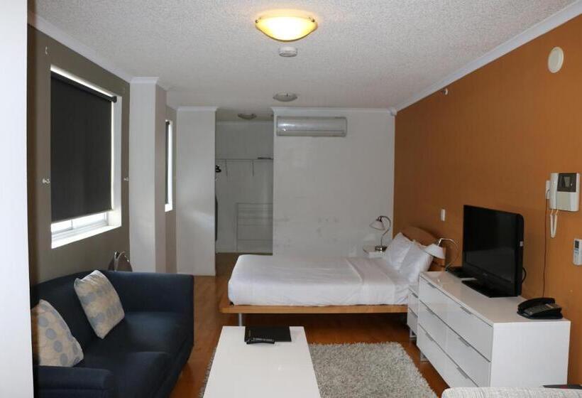 إستوديو قياسى, Frisco Apartments