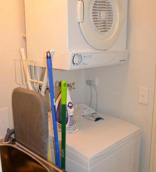 إستوديو قياسى, Frisco Apartments