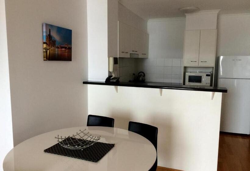 شقة غرفتين نوم مزودة بشُرفة, Frisco Apartments