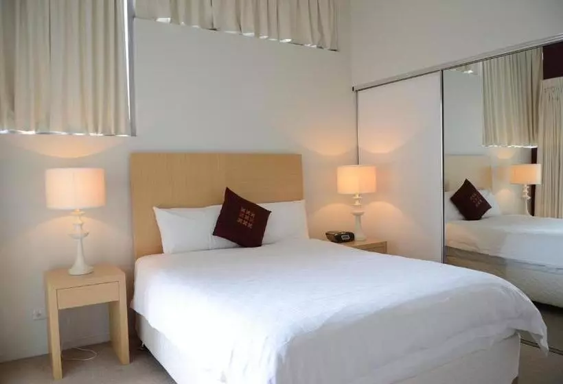 バルコニー付２ベッドルームアパートメント, Frisco Apartments