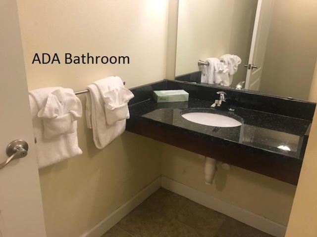 Люкс Кровать Кинг, Affordable Suites  Fayetteville/fort Bragg