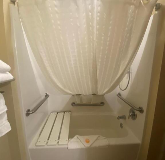 غرفة قياسية فردية لذوى الإحتياجات الخاصة, Cobblestone Hotel & Suites   Broken Bow