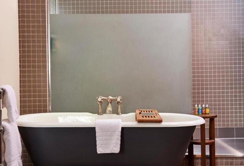 Номер Deluxe, Du Vin Newcastle