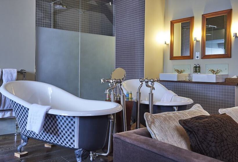 Номер Стандарт, Du Vin Newcastle