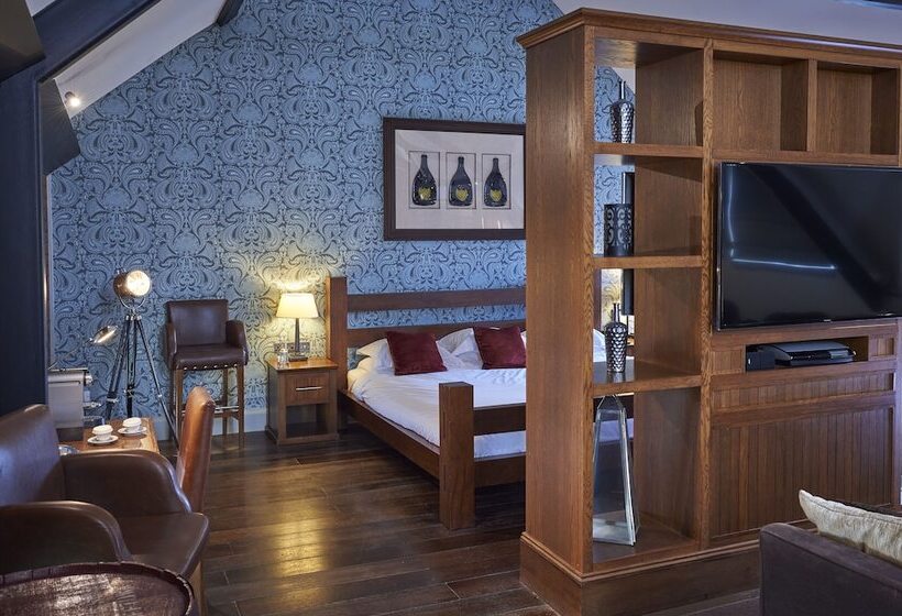 Номер Стандарт, Du Vin Newcastle