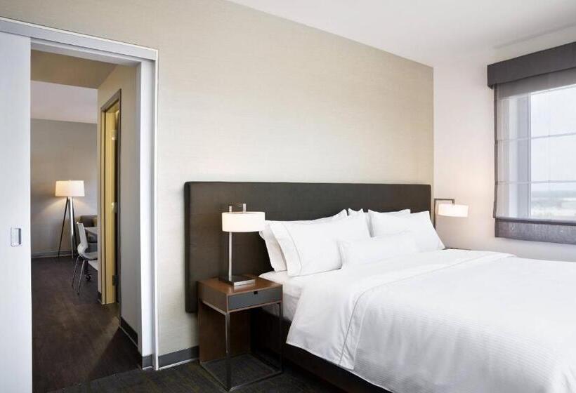 Business Suite Kingsize Bett, Element Vaughan Southwest