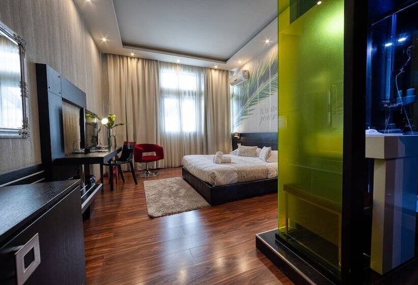 스탠다드 룸, Gallery Art