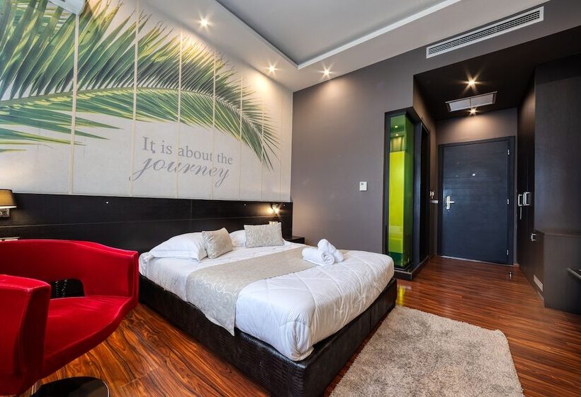 스탠다드 룸, Gallery Art