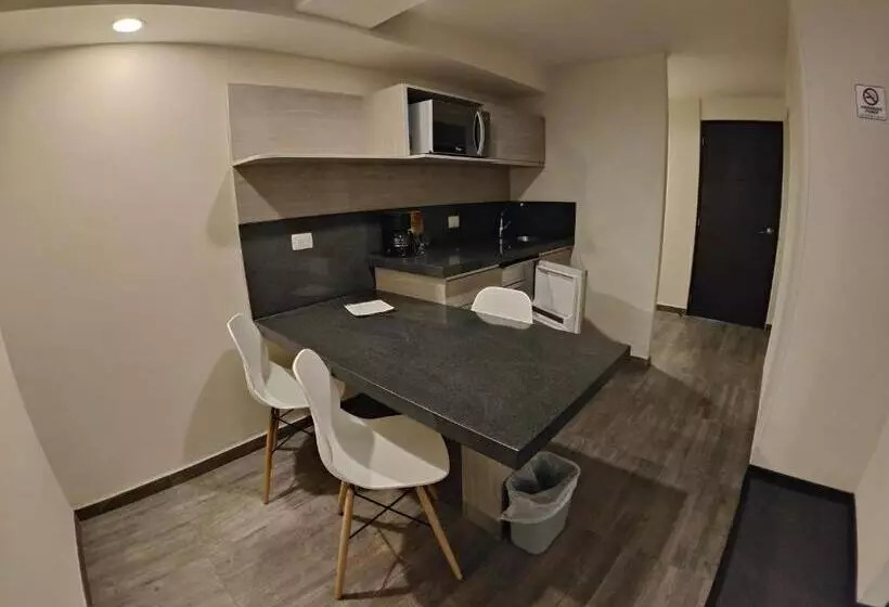 デラックススイート, Kasa Hotel & Suites