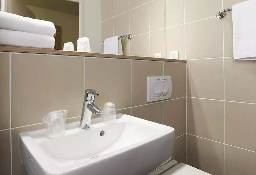 スタンダード4人部屋, B&b Hotel Lyon Aéroport Saint Quentin Fallavier