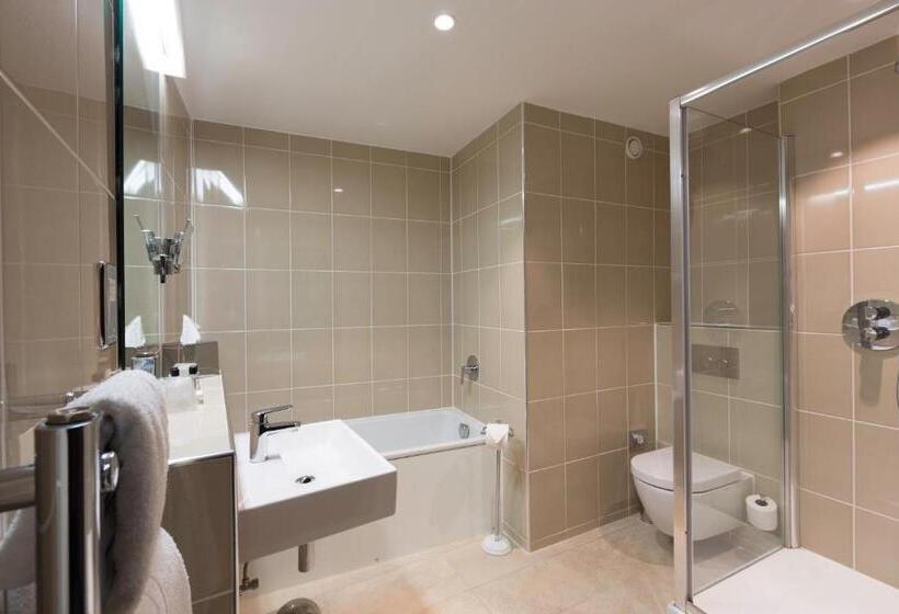 Номер Superior, Sandford Springs Hotel And Golf Club