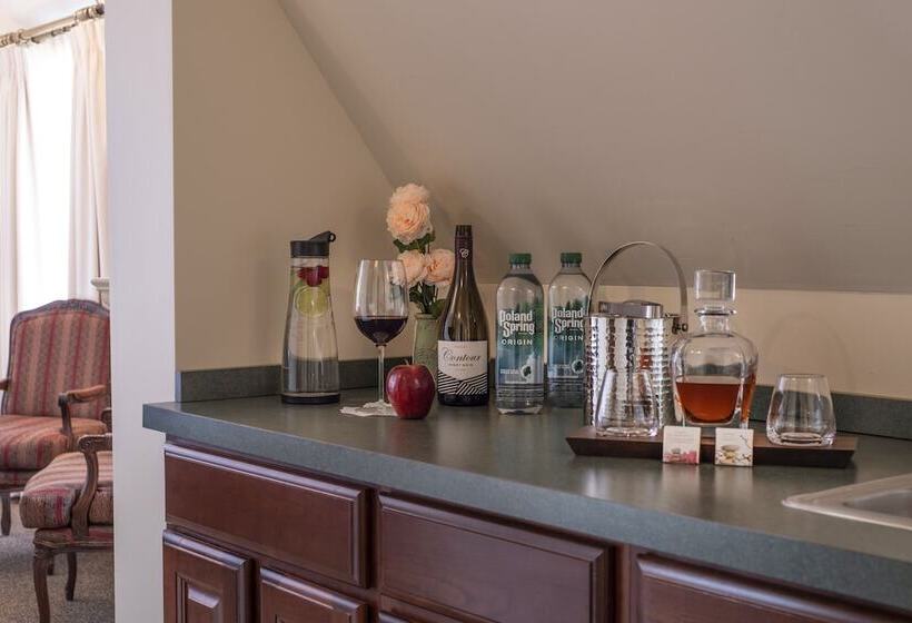 جناح ديلوكس, The Inn At Thorn Hill