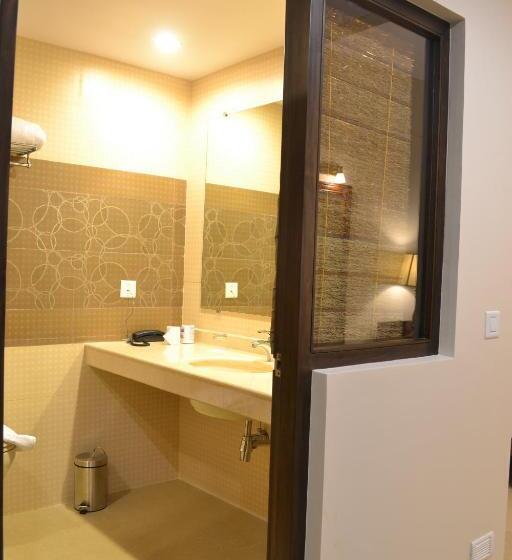 חדר סטנדרט, Uday Suites   The Airport