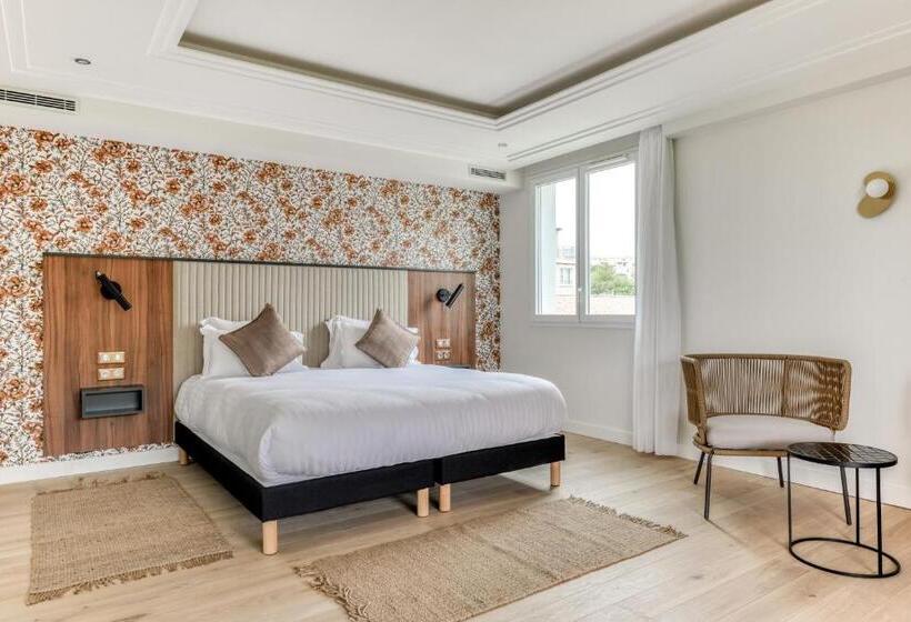 Полулюкс Повышенной Комфортности, Zenitude Hotel La Valadiere, Ascend Hotel Collection