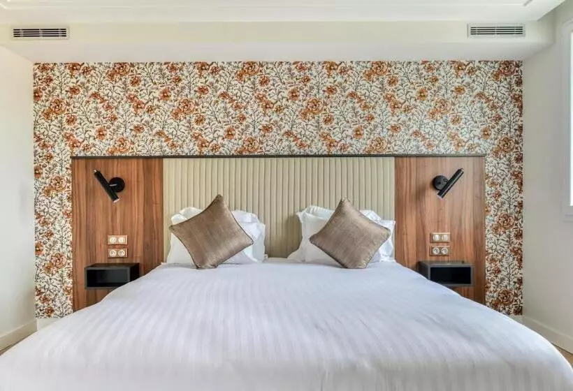 デラックスジュニアスイート, Zenitude Hotel La Valadiere, Ascend Hotel Collection